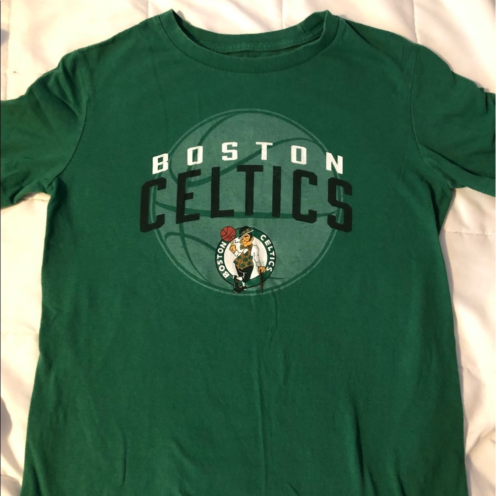 Celtics NBA  T-Shirt Large (10-12)